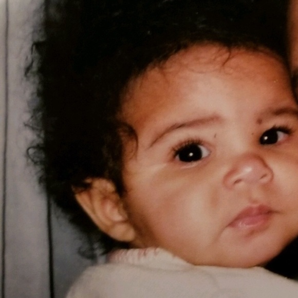 Meet your Posher, Mia - Picture 1 of 1